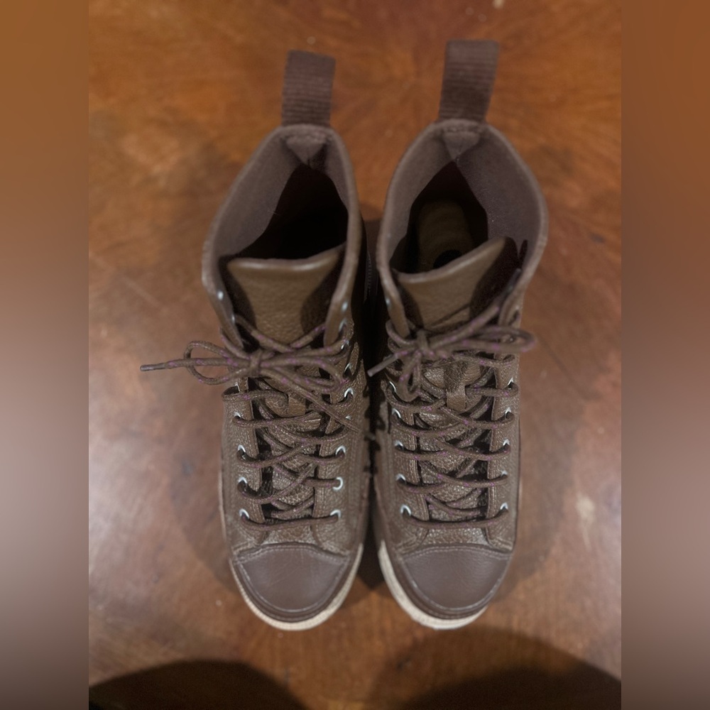Converse Chuck Taylor Crafted Boot Hi in the "Chocolate" Leather - Picture 4 of 10